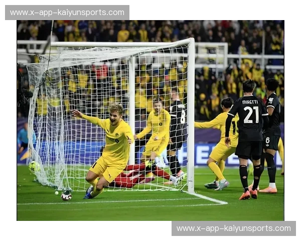 诺坎普的战火重燃:巴萨vs曼城,欧冠之夜的终极对决! 诺坎普的战火重燃:巴萨vs曼城,欧冠之夜的终极对决!